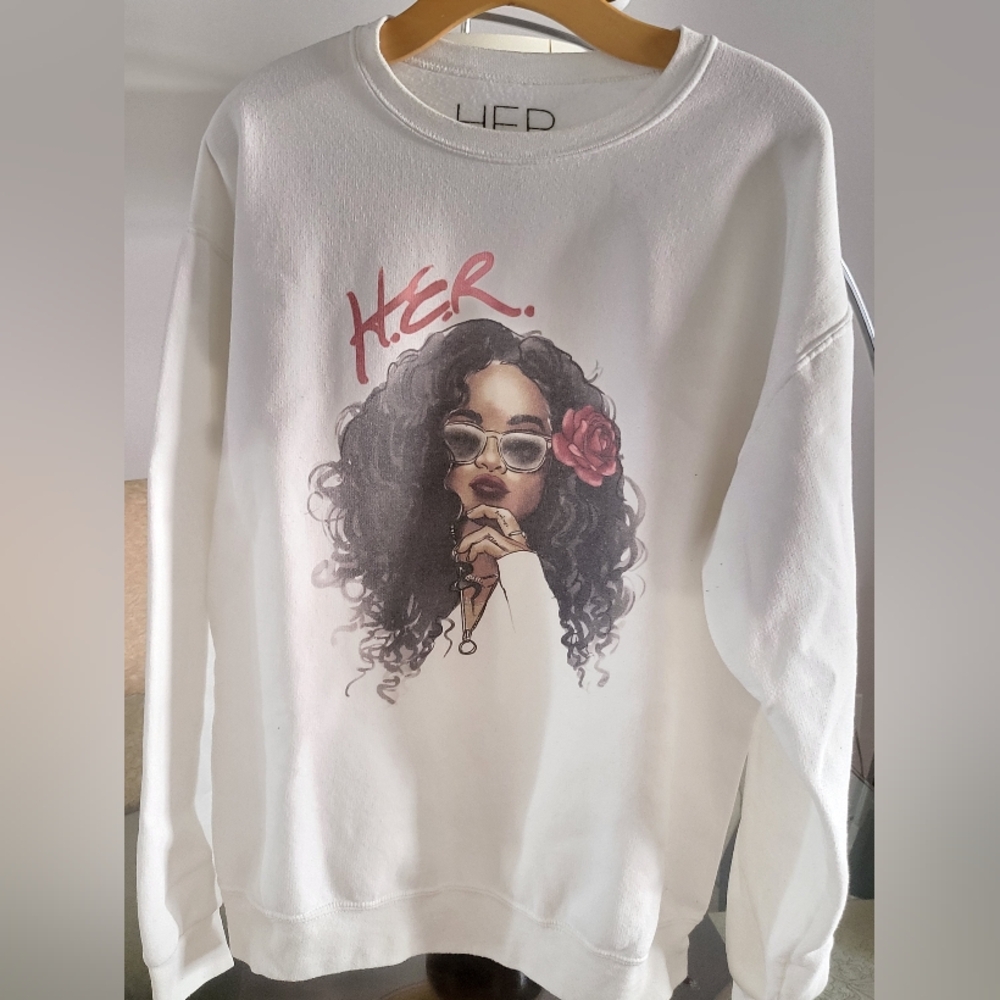 H.e.r Graphic Sweatshirt with Illustration Of the Artiste H.E.R